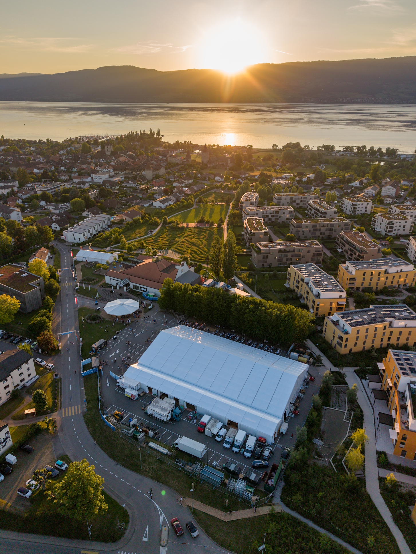 Coucher de soleil sur Estavayer-le-Lac — clôture de la Staviacoise 2026